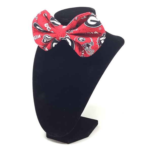 University of Georgia Handcrafted Bow Tie - 01 - Picture 3 of 13